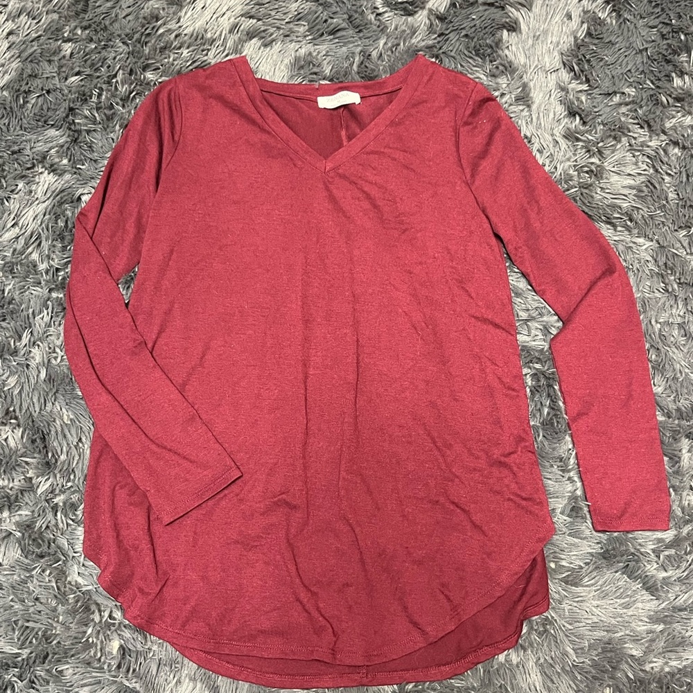 Zenana Outfitters Maroon Long Sleeve V-Neck Top